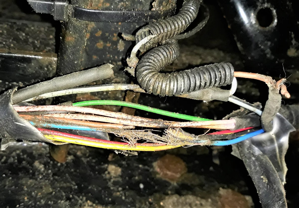 Почему гниёт электропроводка на рамах автомобилей?